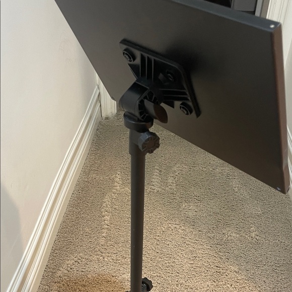 Black Adjustable Tripod Stand - Picture 5 of 8